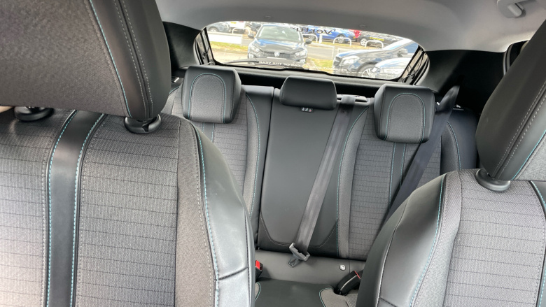 Peugeot 208 1.2 PureTech 100 Allure Premium 5dr Petrol Hatchback